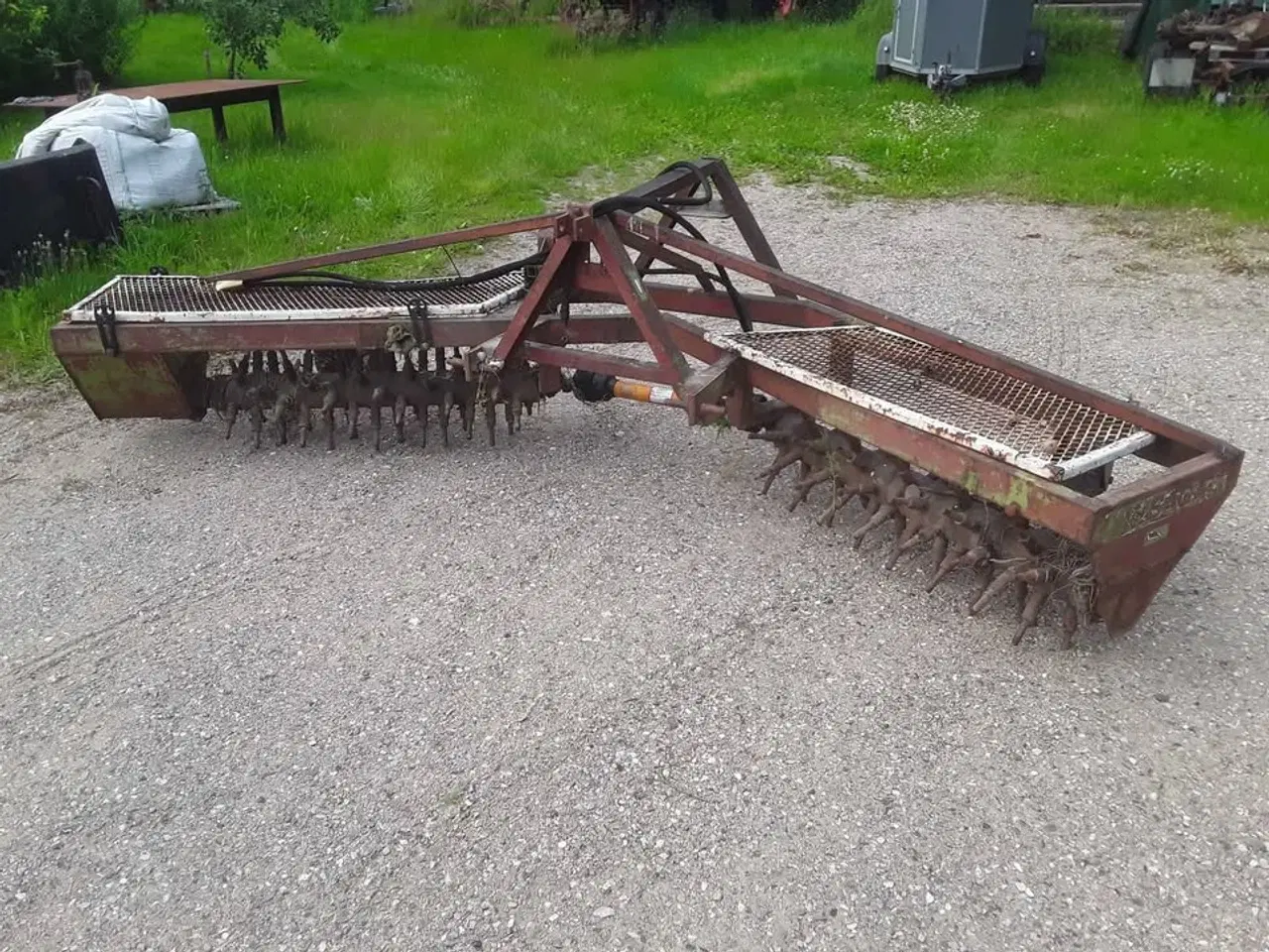 Billede 1 - Stenrive traktor