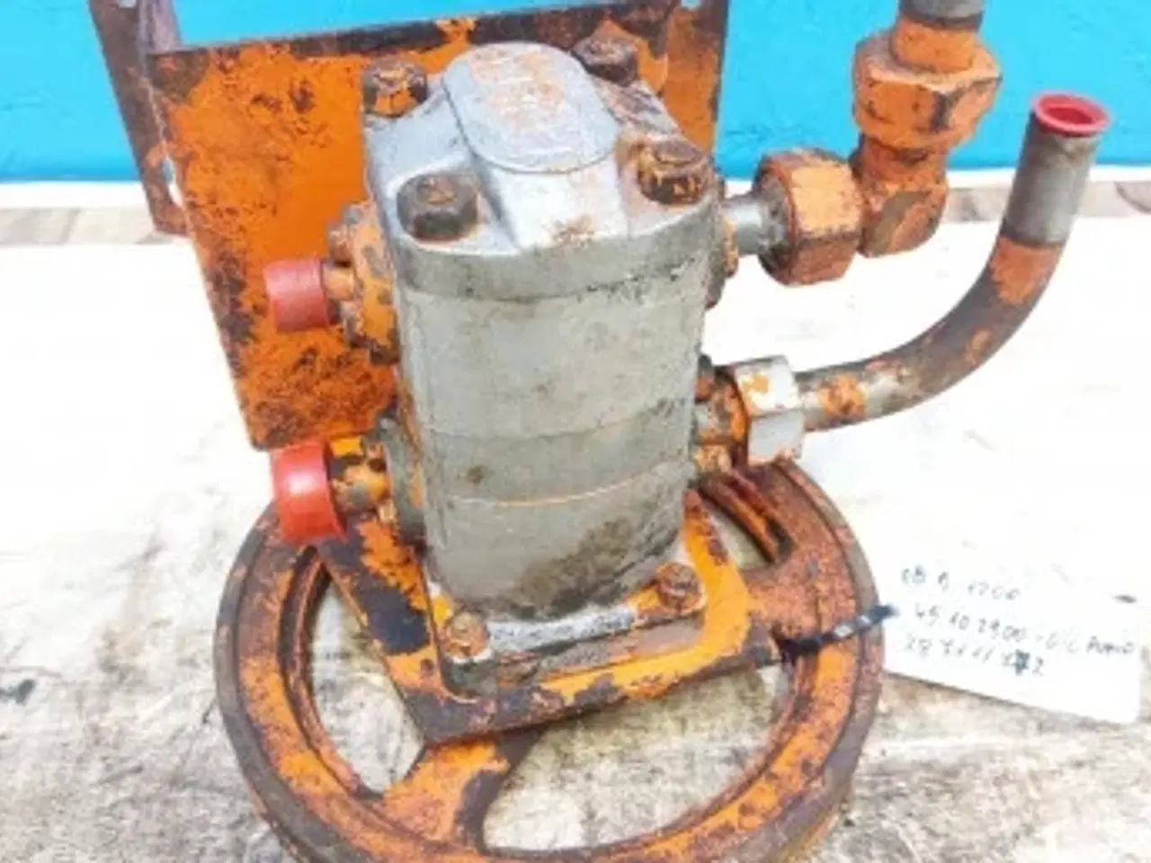 Billede 7 - Dronningborg D1200 Olie pump og remskive 28711177