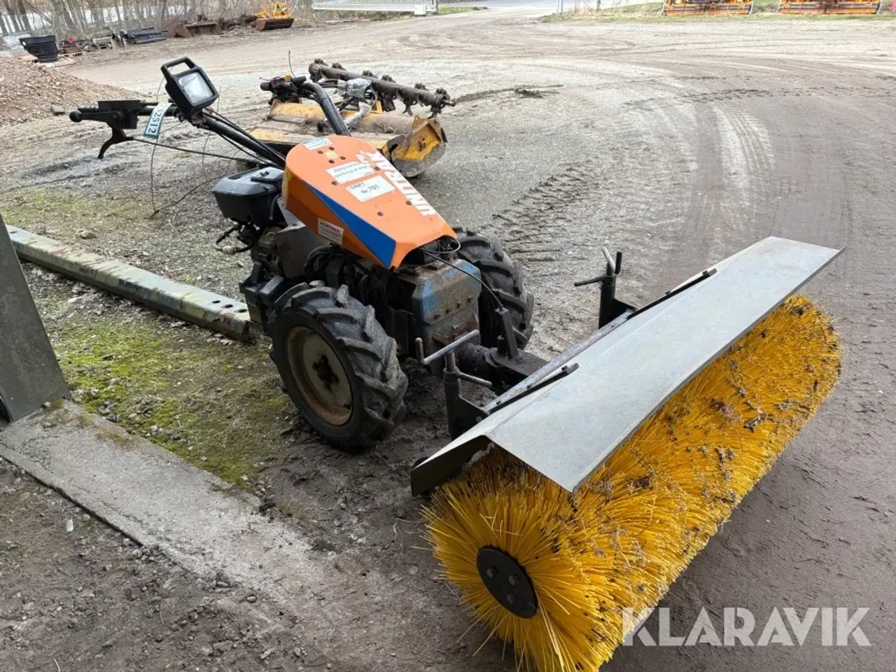 Billede 3 - Fejemaskine Irus Unitrak