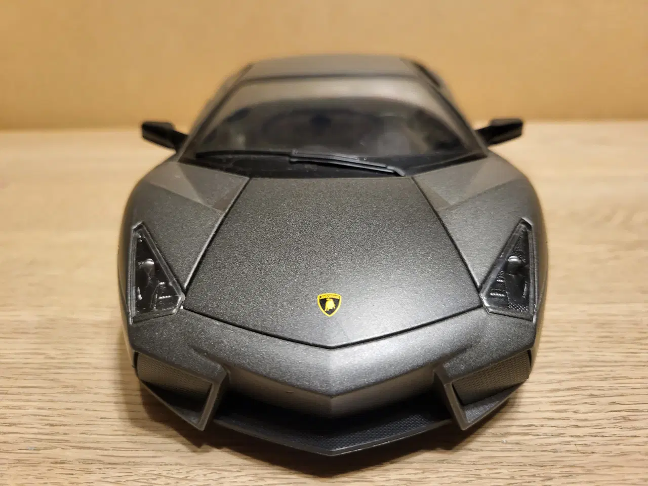 Billede 4 - Modelbil. Lamborghini Reventon (2008) Skala 1/18