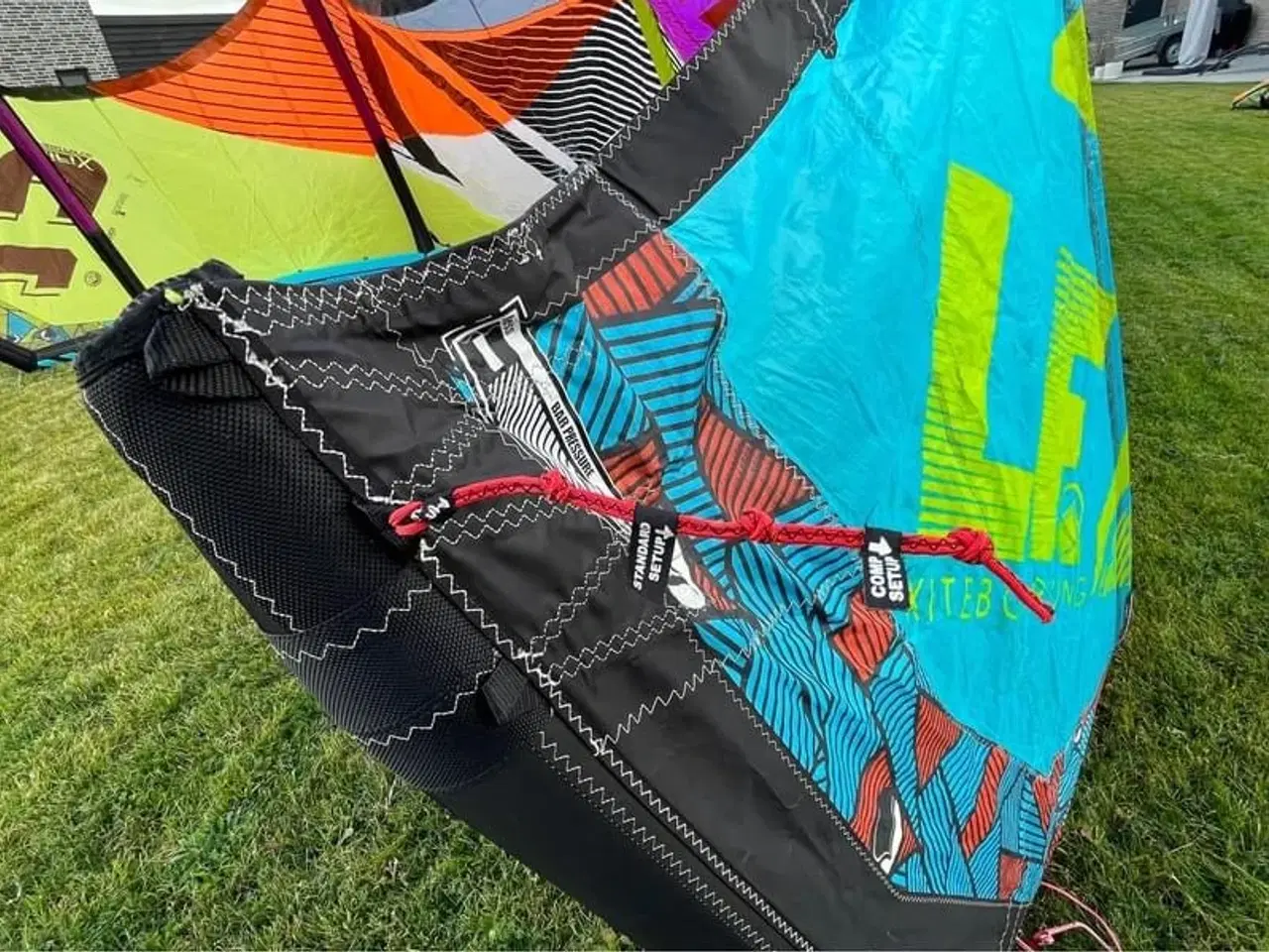 Billede 5 - Liquid Force HiFi-X 9-12 kites inkl. 2 bar