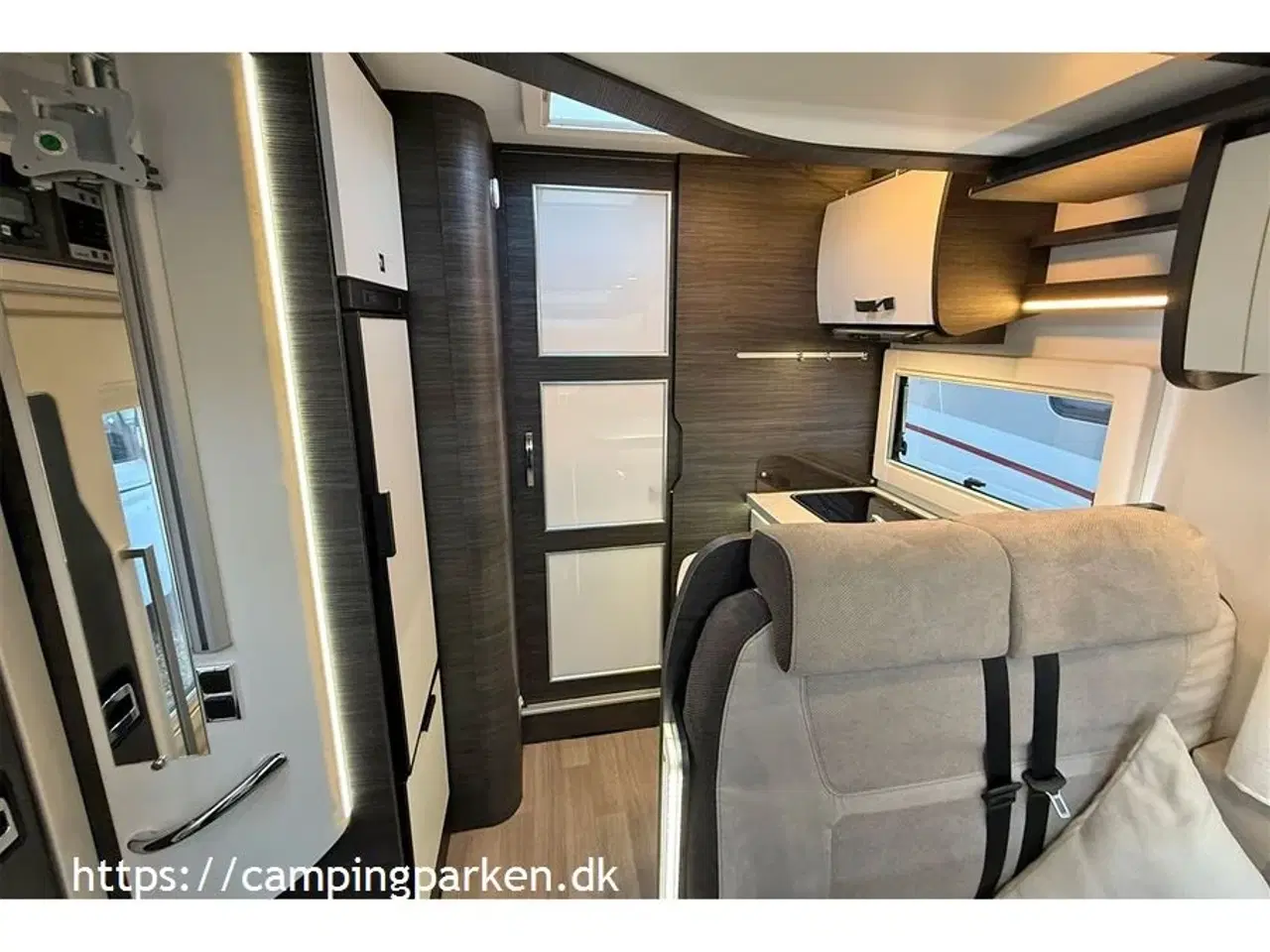 Billede 13 - 2021 - Benimar Mileo 296   Flot og velholdt camper med Queens bed