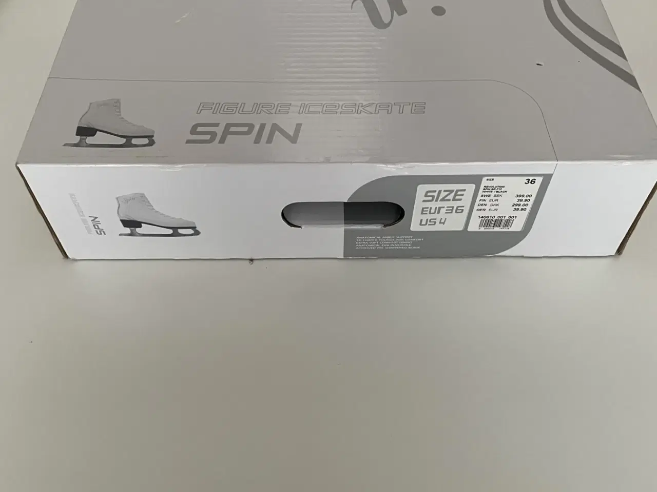 Billede 2 - Hvide kunstskøjter str. 36