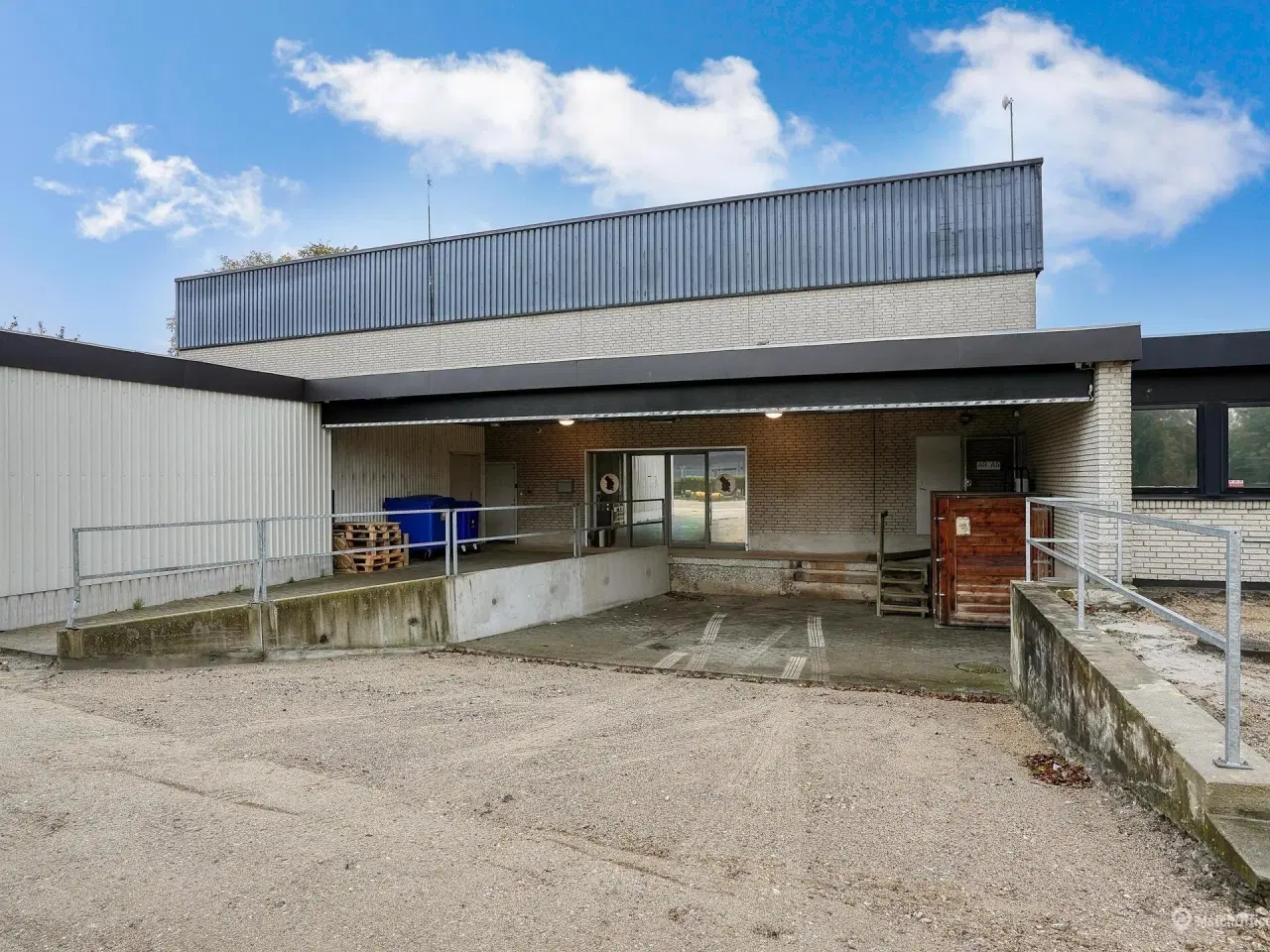 Billede 3 - Stort og flot lejemål velbeliggende i et eftertragtet erhvervsområde i Vallensbæk.