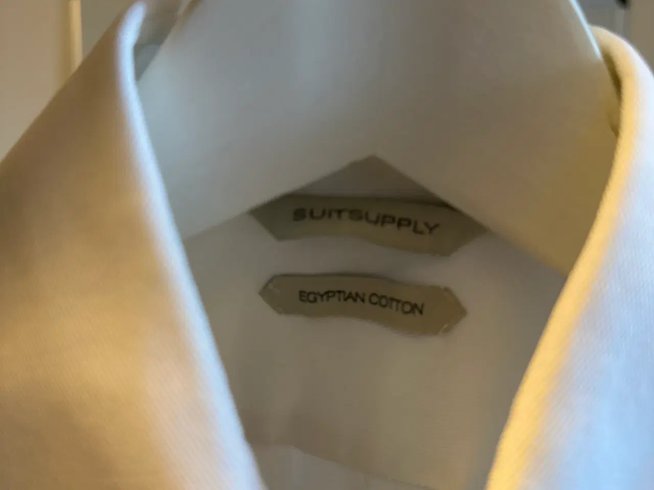 Billede 2 -  Suitsupply skjorte hvid
