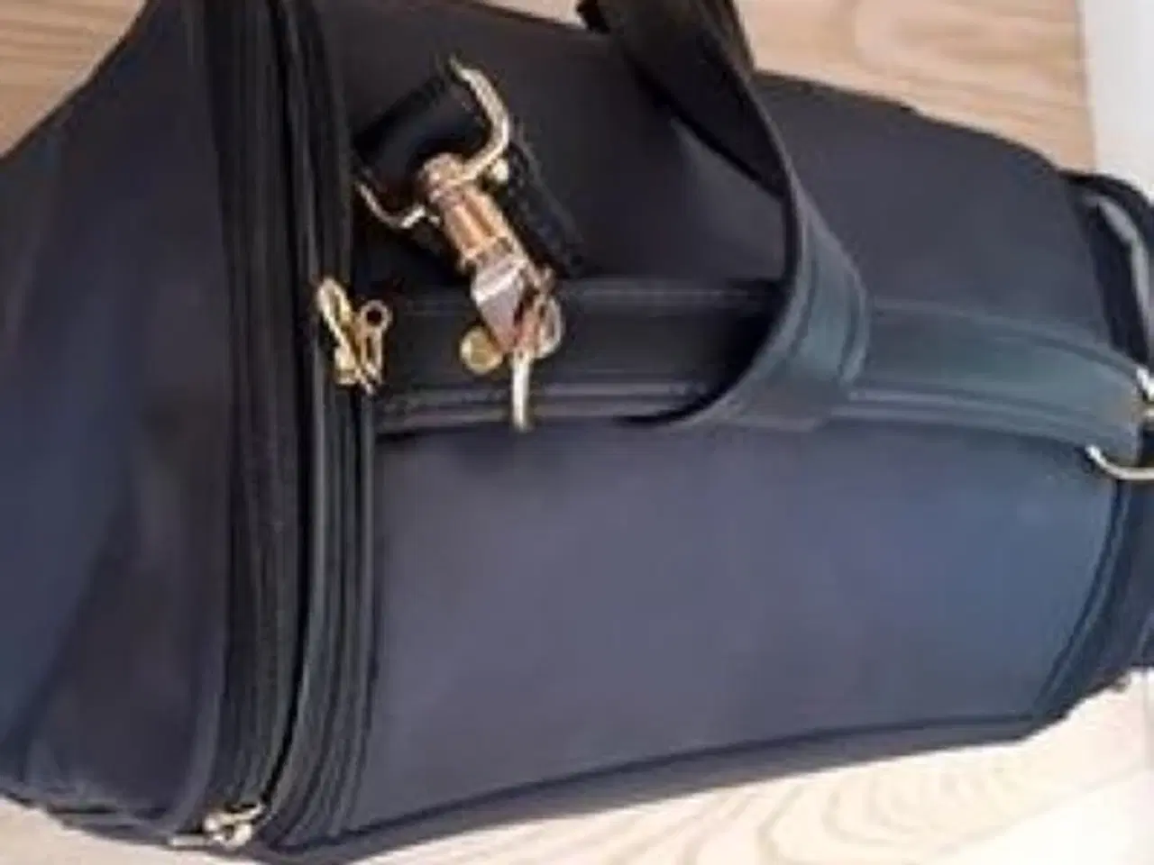 Billede 2 - Skuldertaske Samsonite, rummelig, som ny