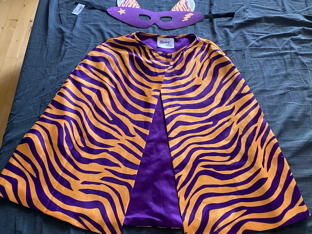 Billede 1 - Tiger udklædningstøj 