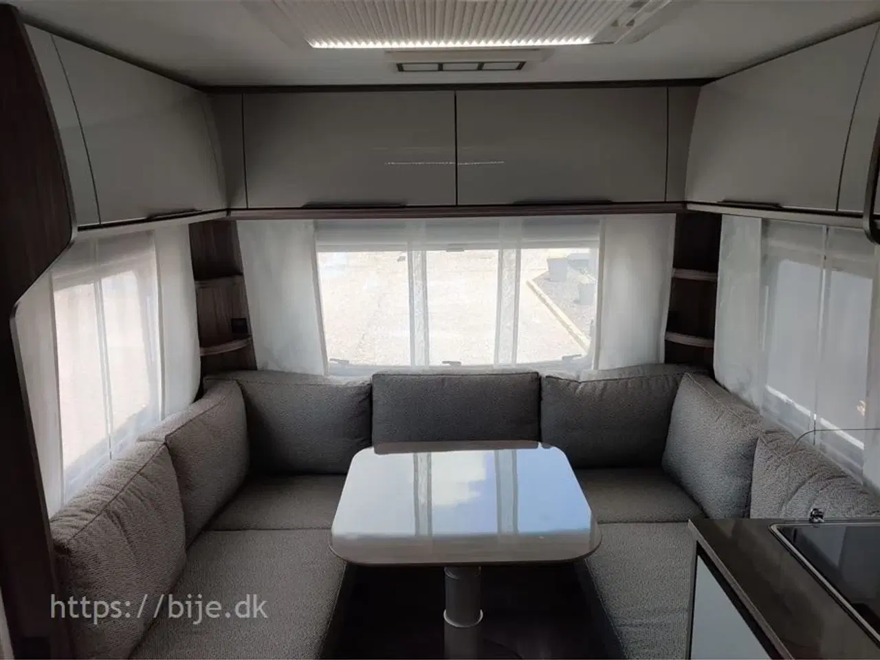 Billede 5 - 2025 - Fendt Tendenza 465 SFB   Køb denne vogn og vælg mellem en gratis mover eller Isabella Capri telt