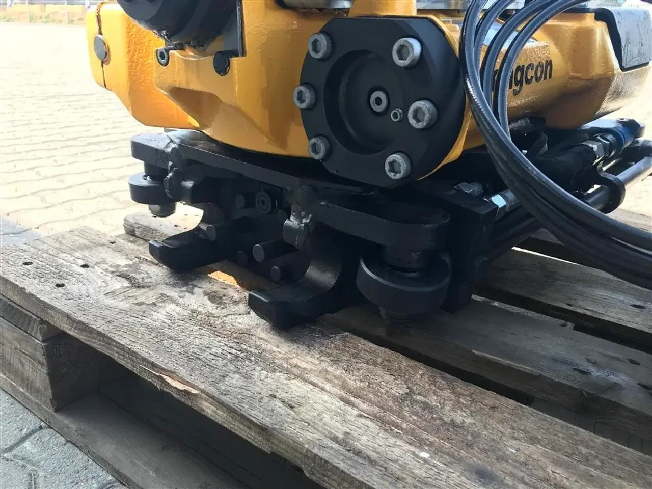 Billede 18 - - - - Engcon ec206 Aftageligt med ec-Oil og gribeklo