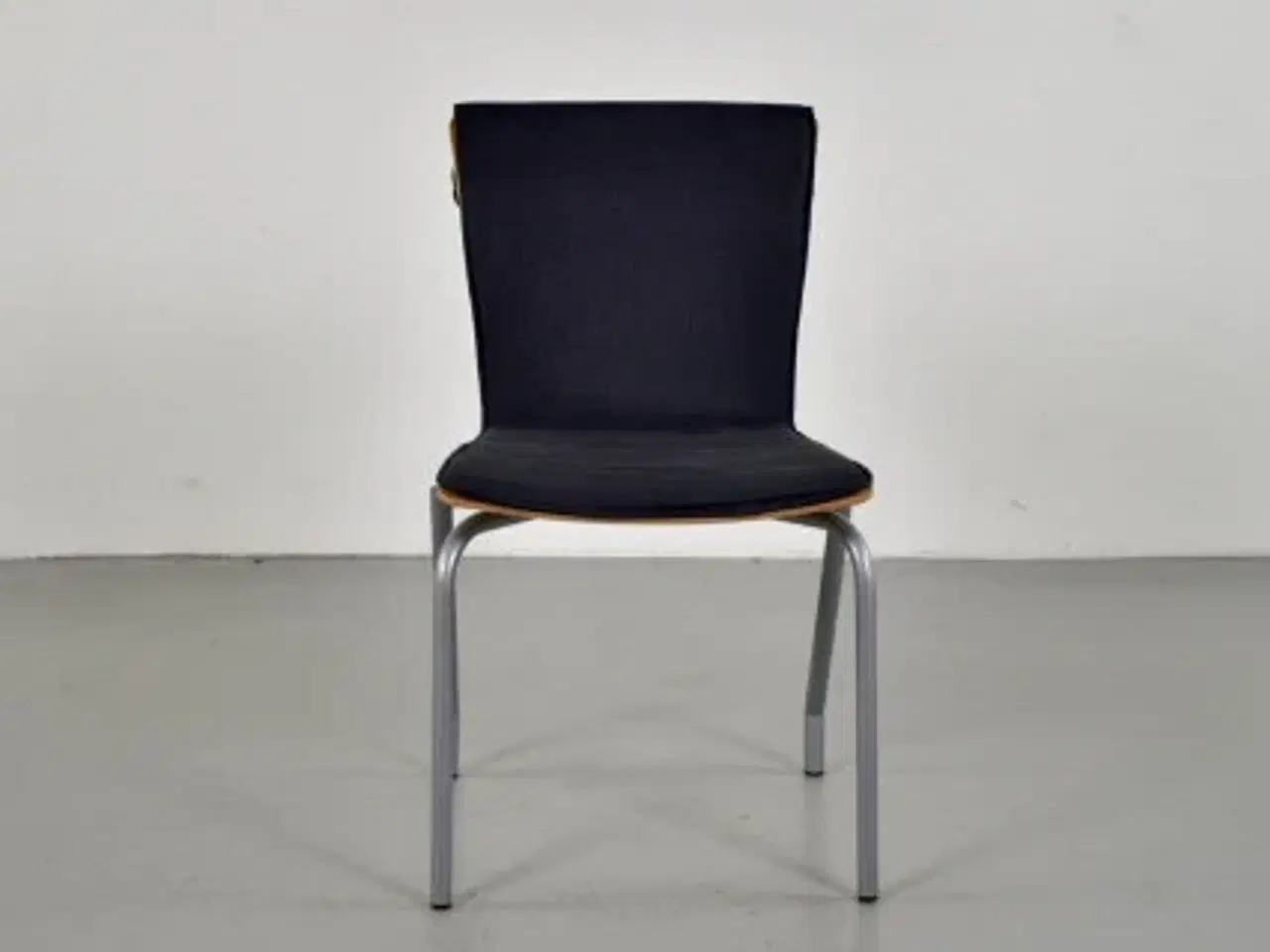 Billede 1 - Four design  g2 konferencestol med blå/sort polster og med kip funktion