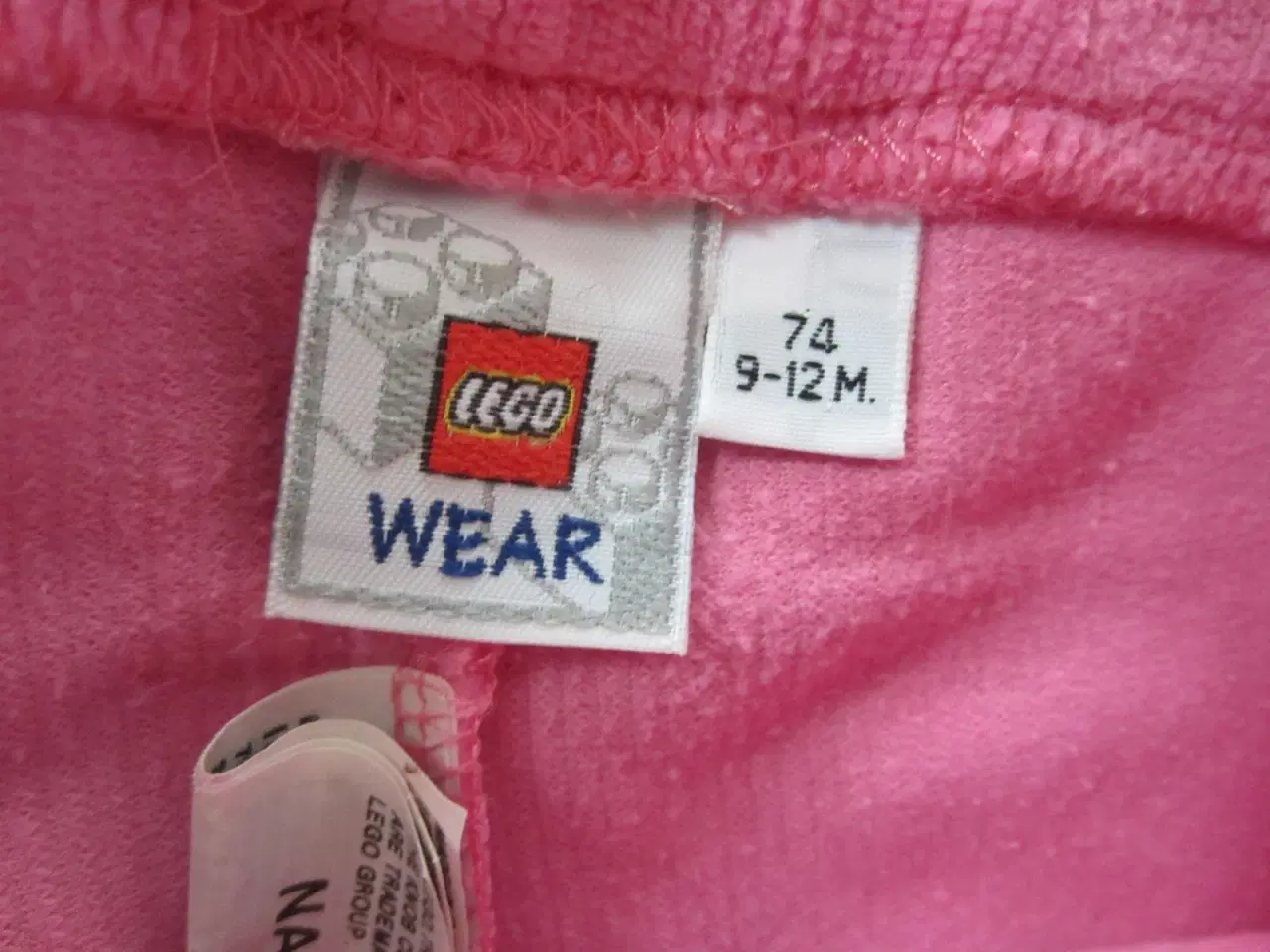 Billede 2 - Lego bukser i pink til pige str. 74