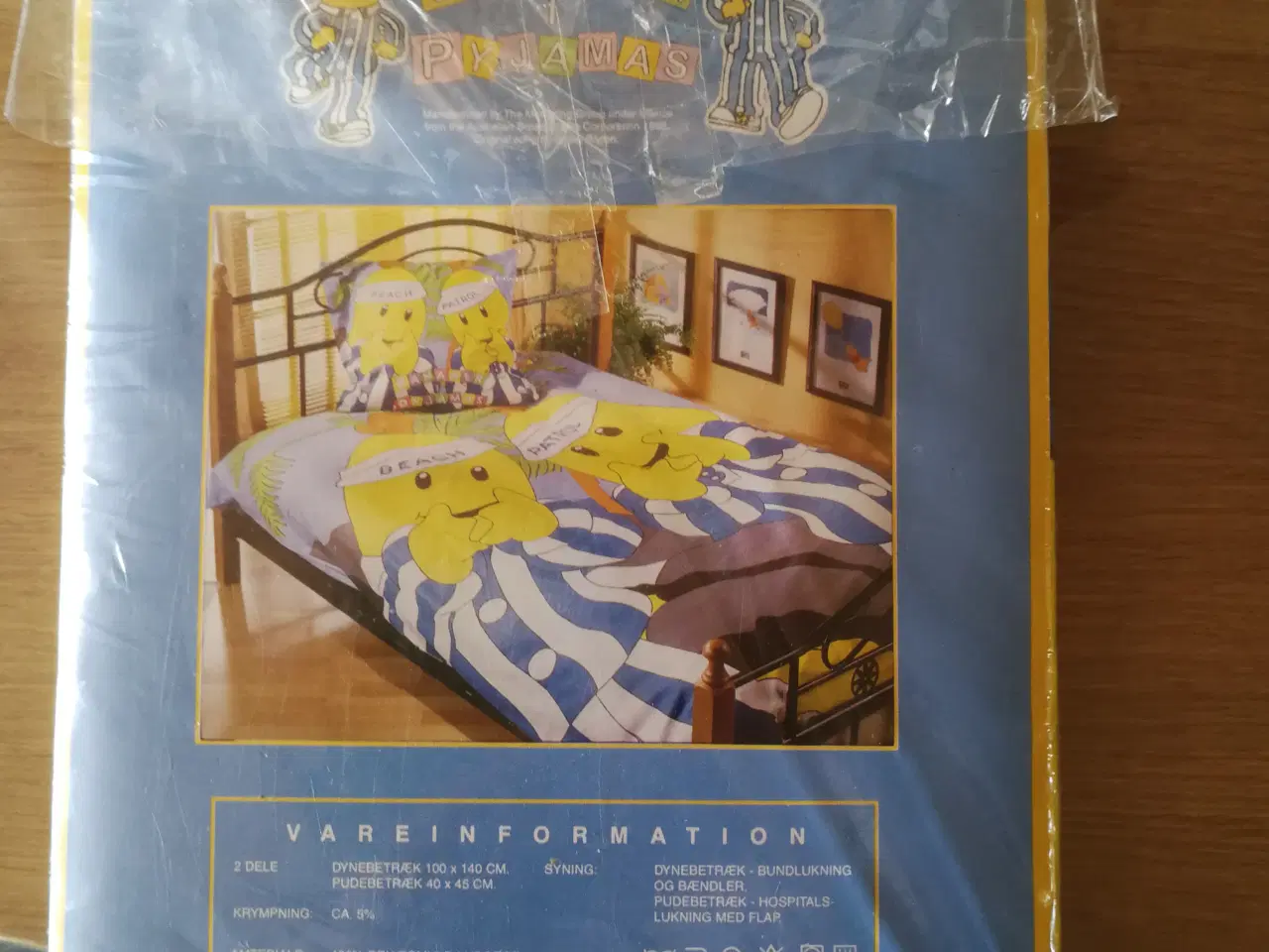 Billede 1 - NYT Junior sengetøj bananer i pyjamas 