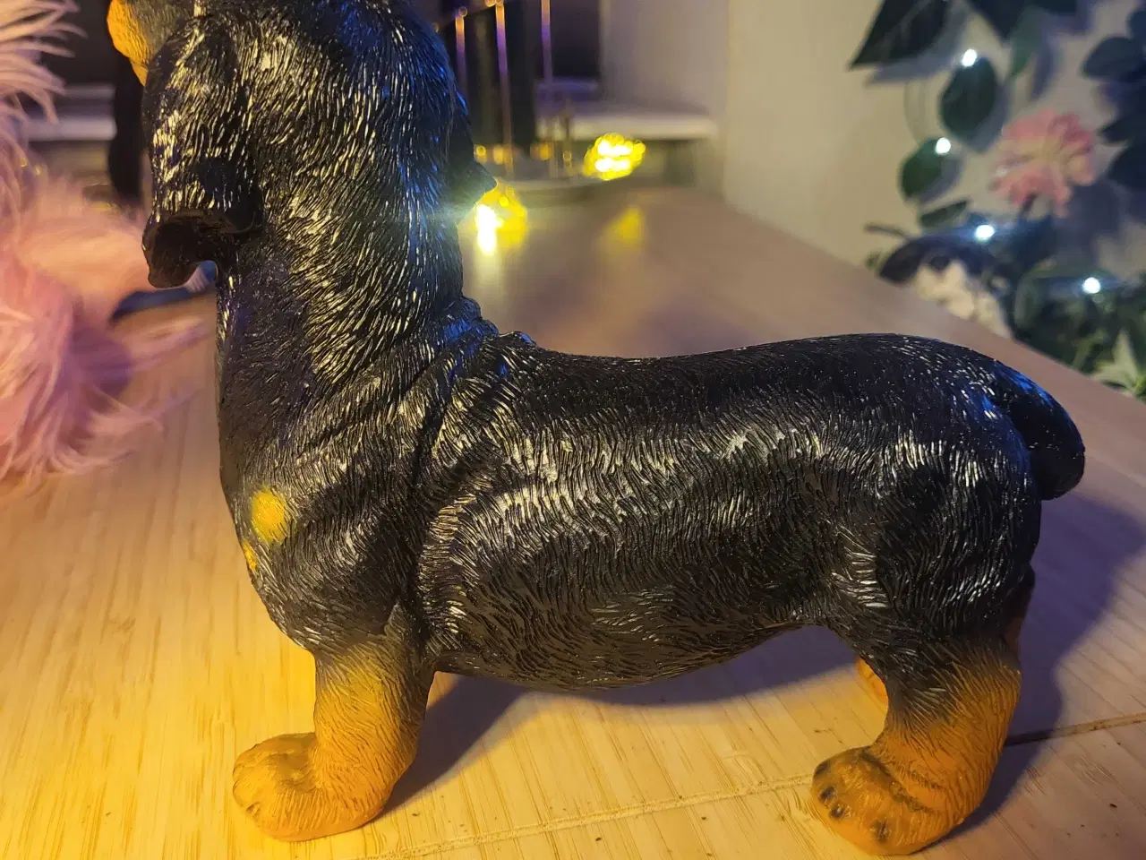 Billede 5 - Lille Gravhundsfigur