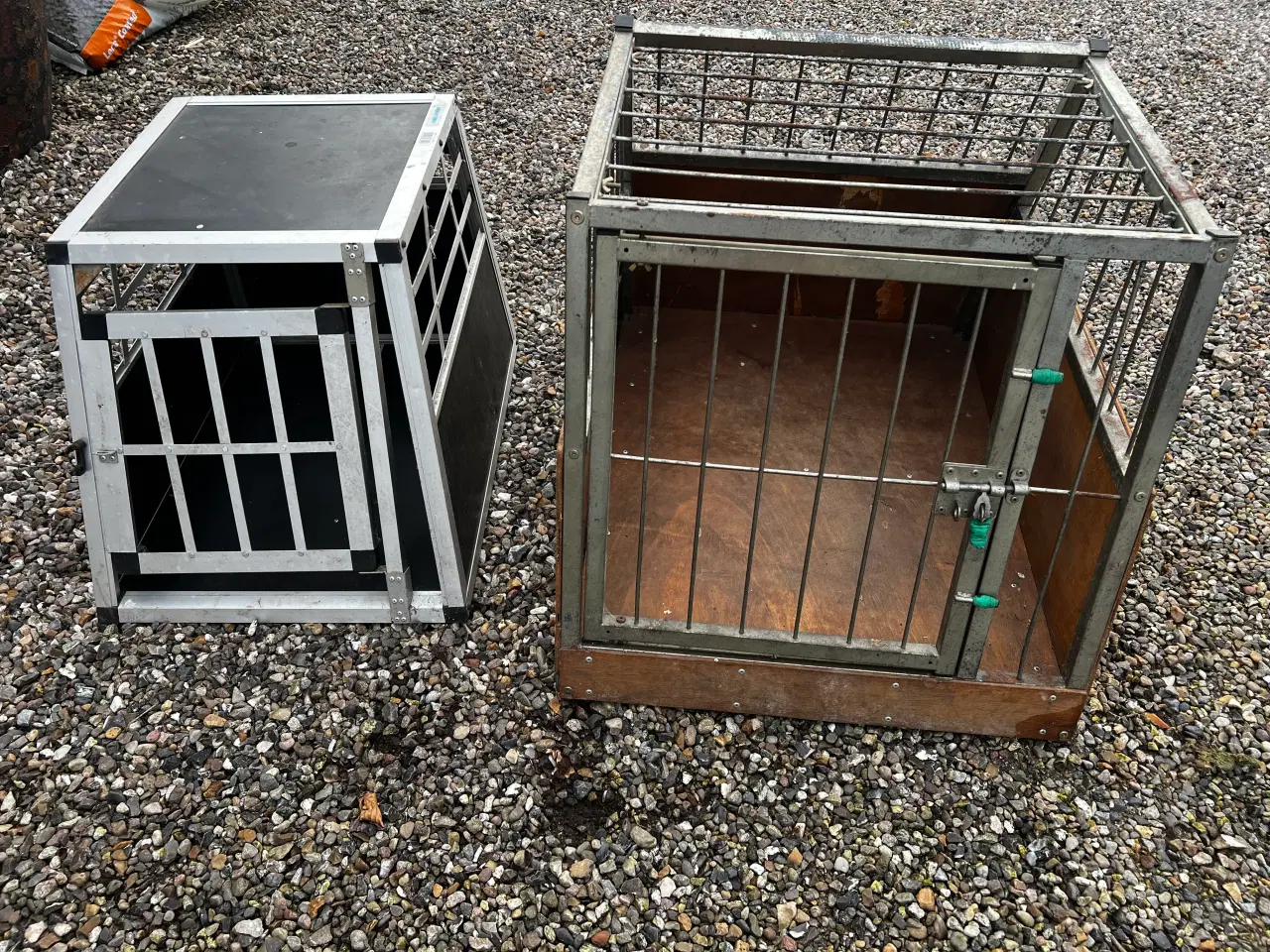 Billede 1 - Hundebure sælges