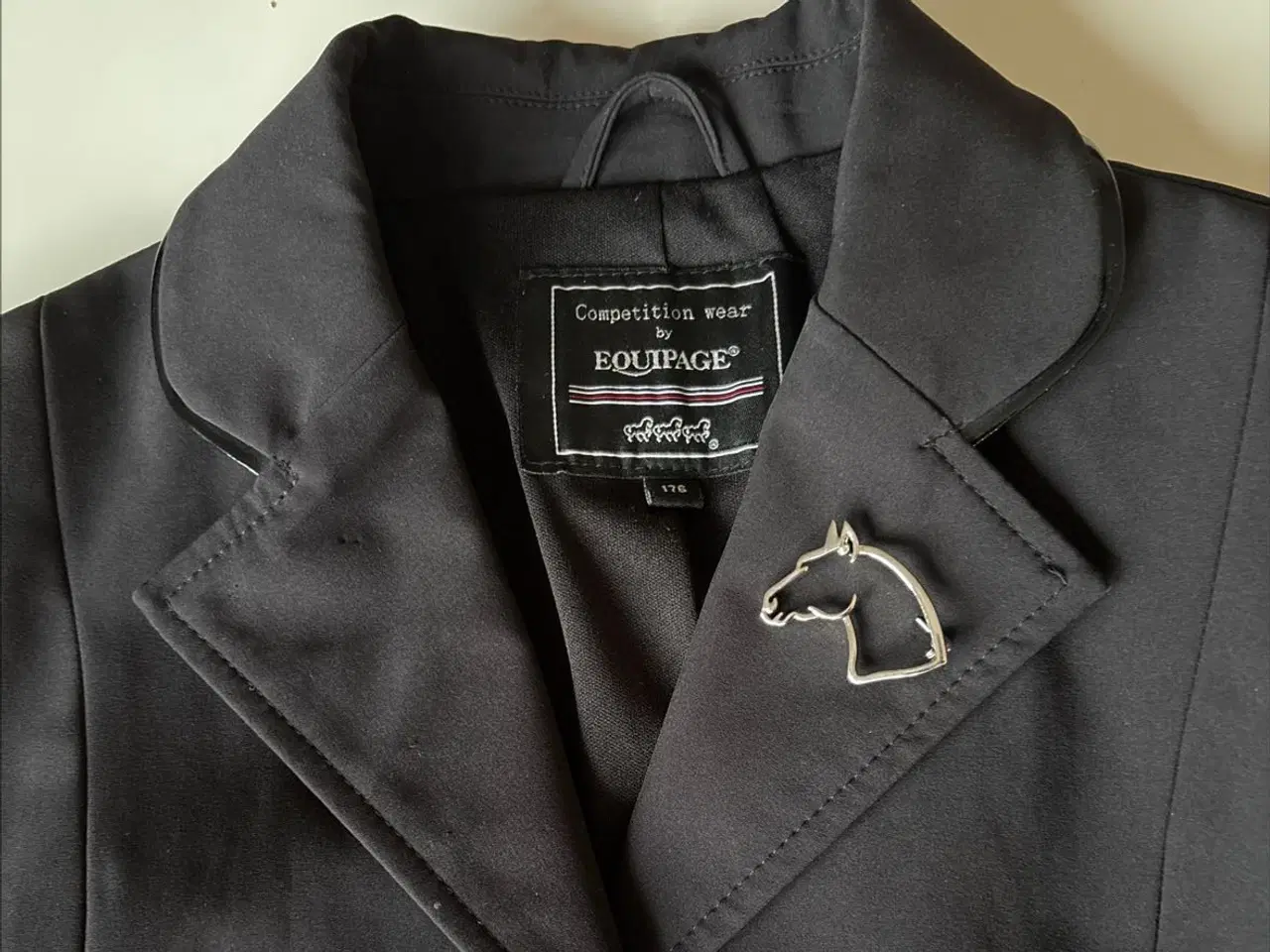 Billede 2 - Flot stævnejakke fra Equipage 