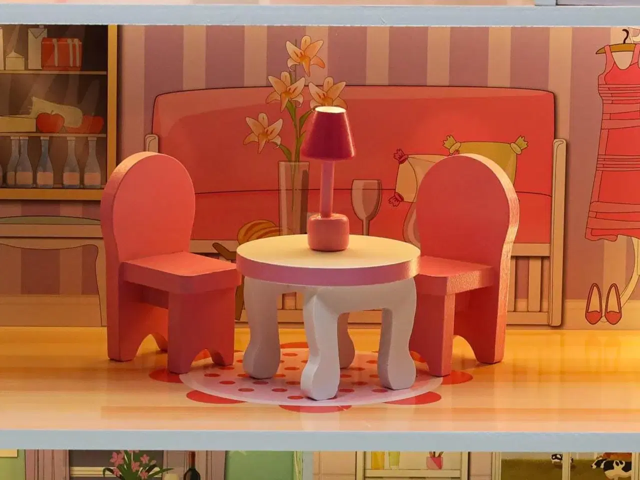 Billede 14 - Dukkehus i træ med møbler 70 cm – pink med LED