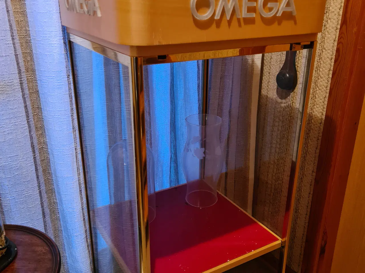 Billede 1 - Omega glasskab