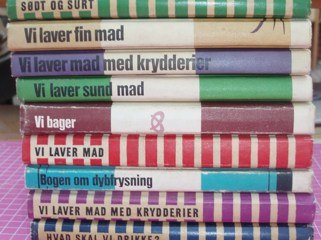 Billede 2 - Politikens Håndbogsserie