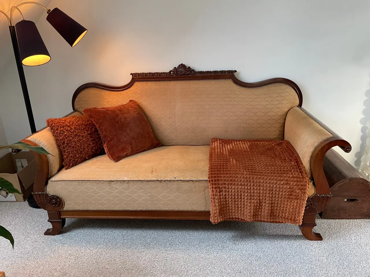 Billede 1 - Sofa - antik til ompolstring