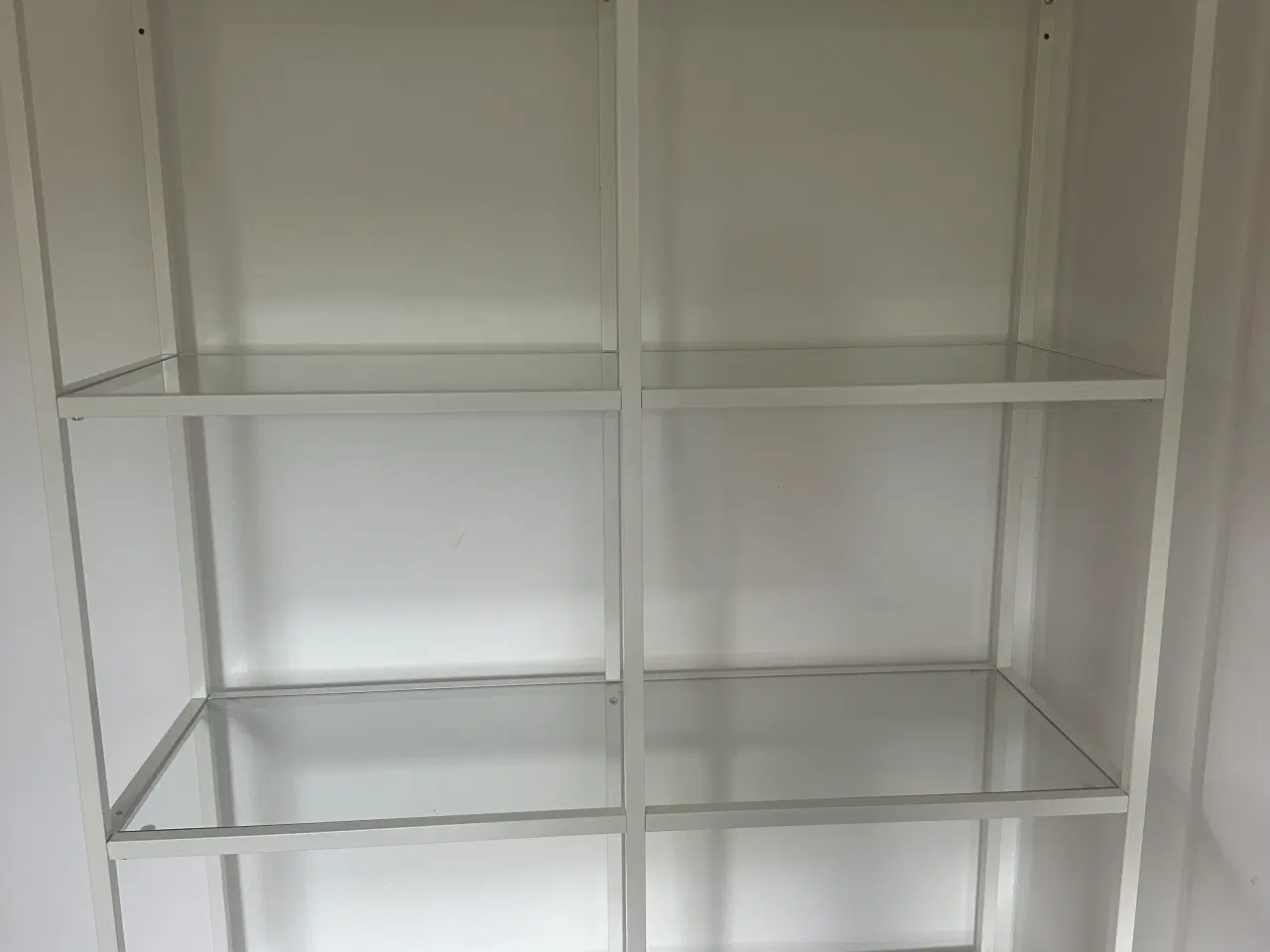 Billede 2 - Glas reol næsten ny