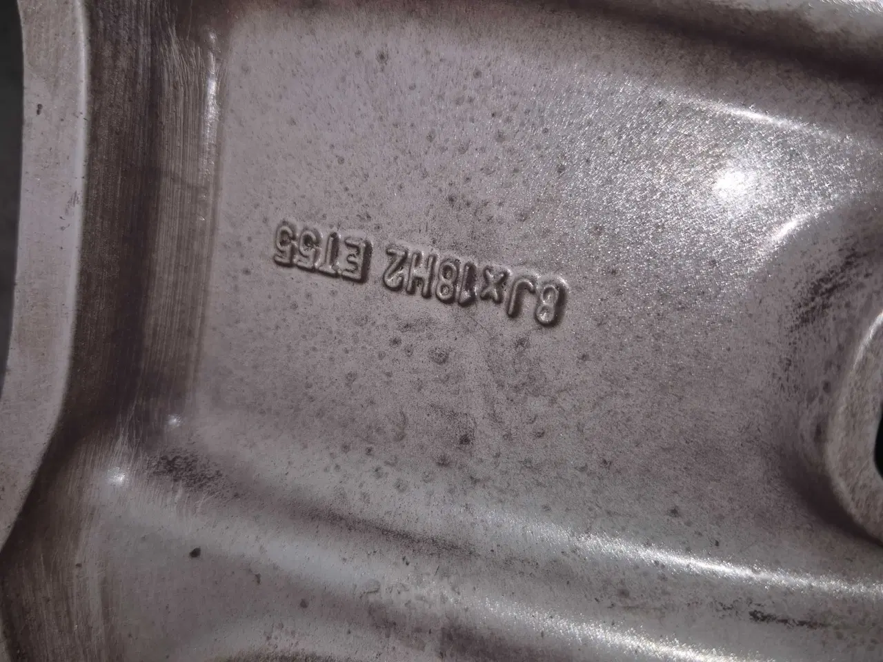 Billede 3 - Ford 18 t alufælge