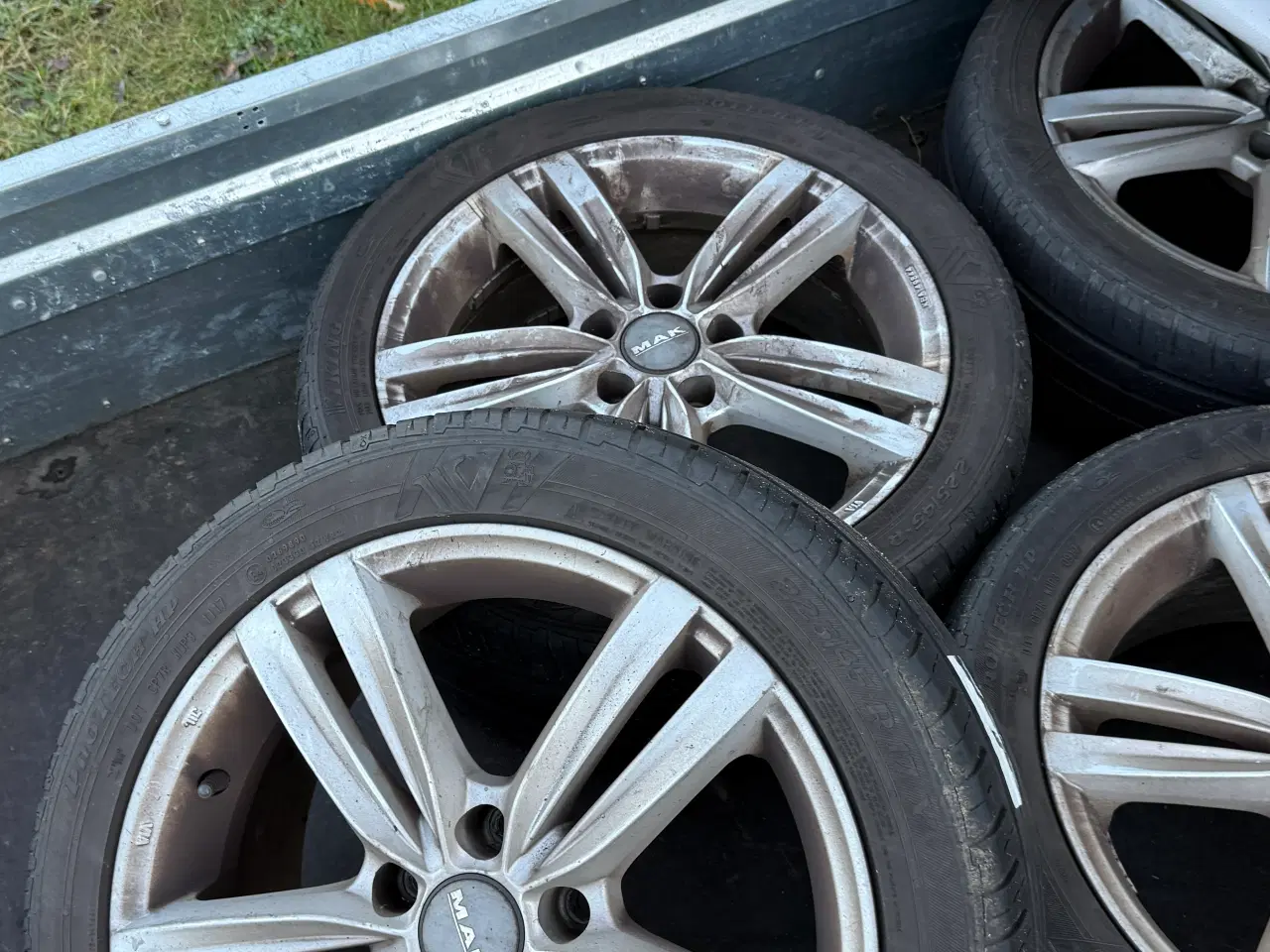 Billede 1 - Alufælge med dæk.Passer til AUDI A4