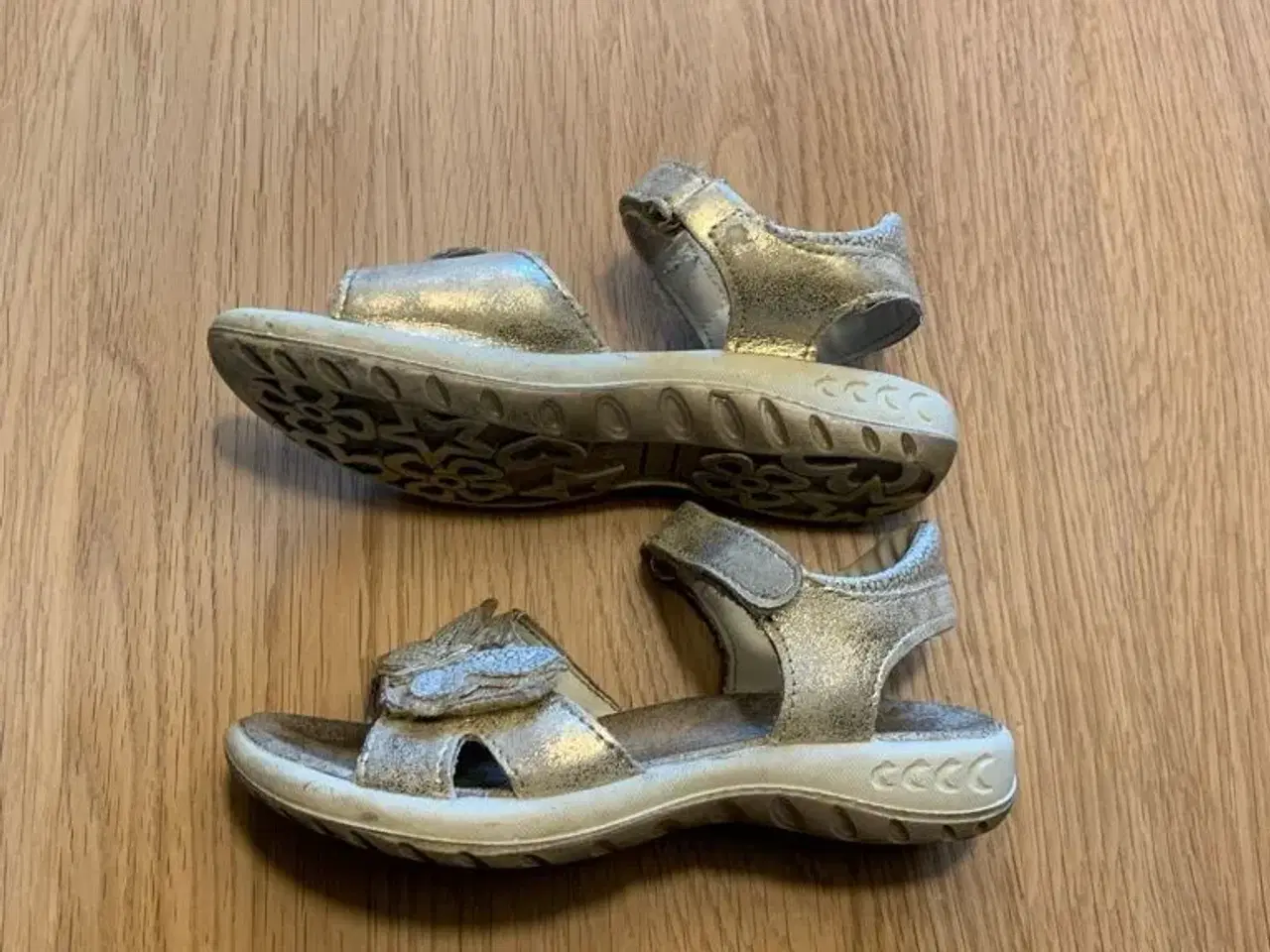 Billede 3 - iMac sandaler i gul/sølv str. 29