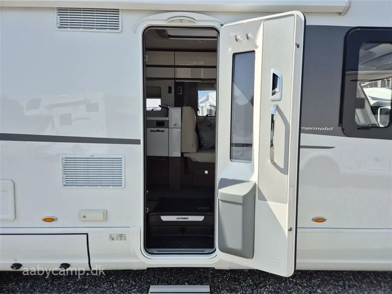 Billede 5 - 2022 - Hymer BML I880   2x solceller. 3x Batterier. inverter. Markise. Lædersæder. udv. gas. udv. bruser. Adaptiv fartpilot. Hydrauliske støtteben.