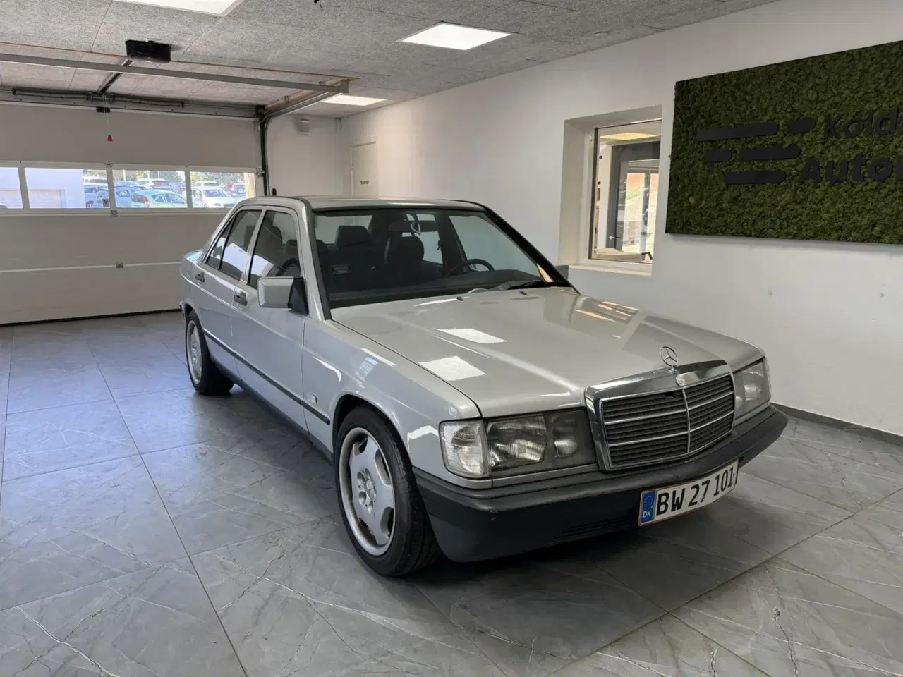 Billede 1 - Mercedes-Benz 190 E 2,0 122HK Aut.