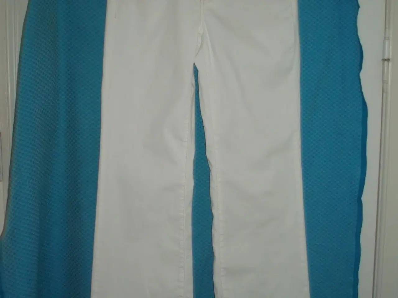 Billede 7 - SUPER FLOTTE hvide Cambio Jeans
