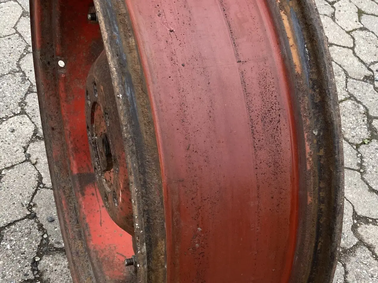 Billede 5 - 32¨ Traktor Fælg til dæk 12,4/11-32