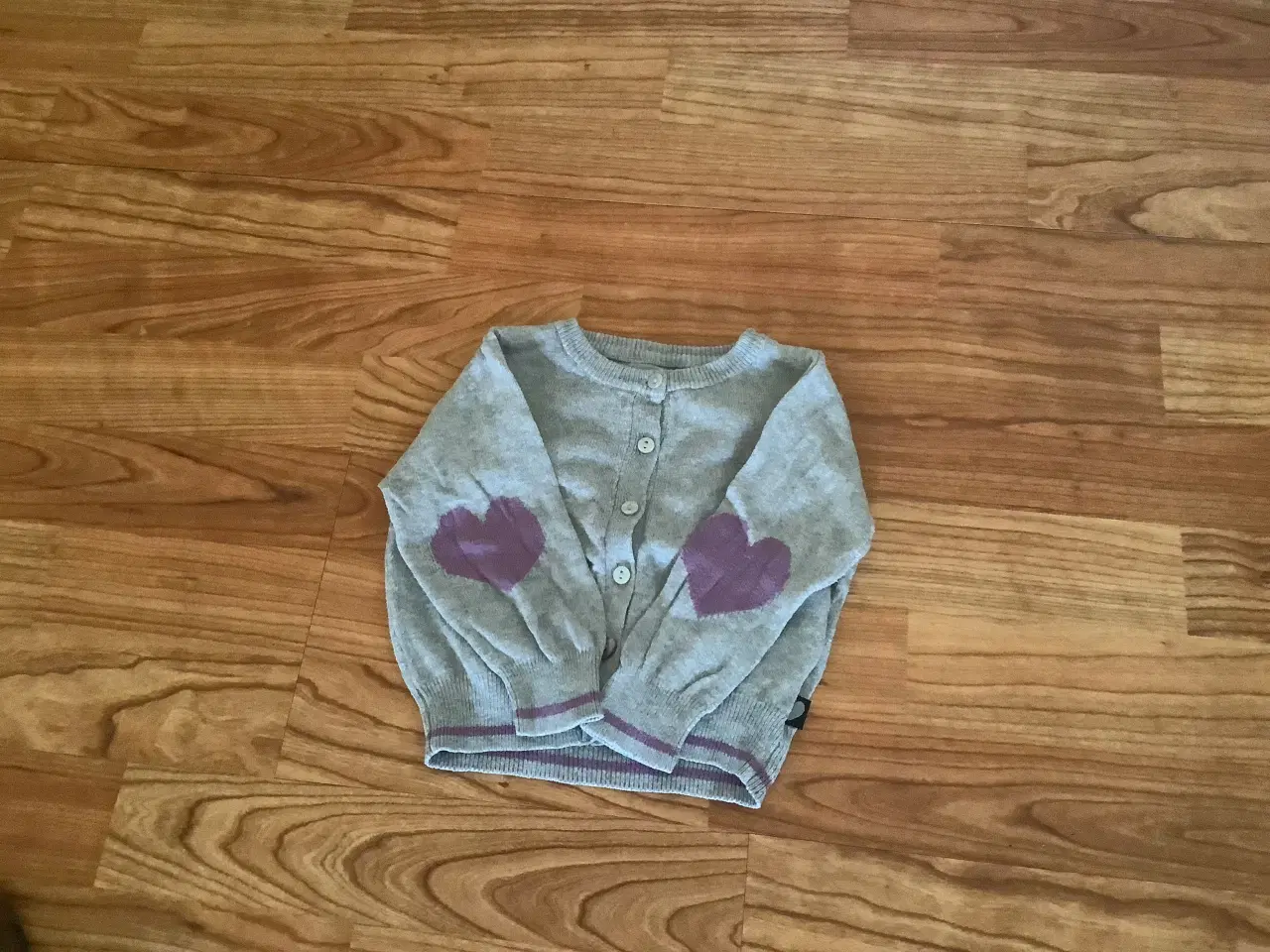 Billede 3 - Helt ny Friends blød cardigan str. 68 pige