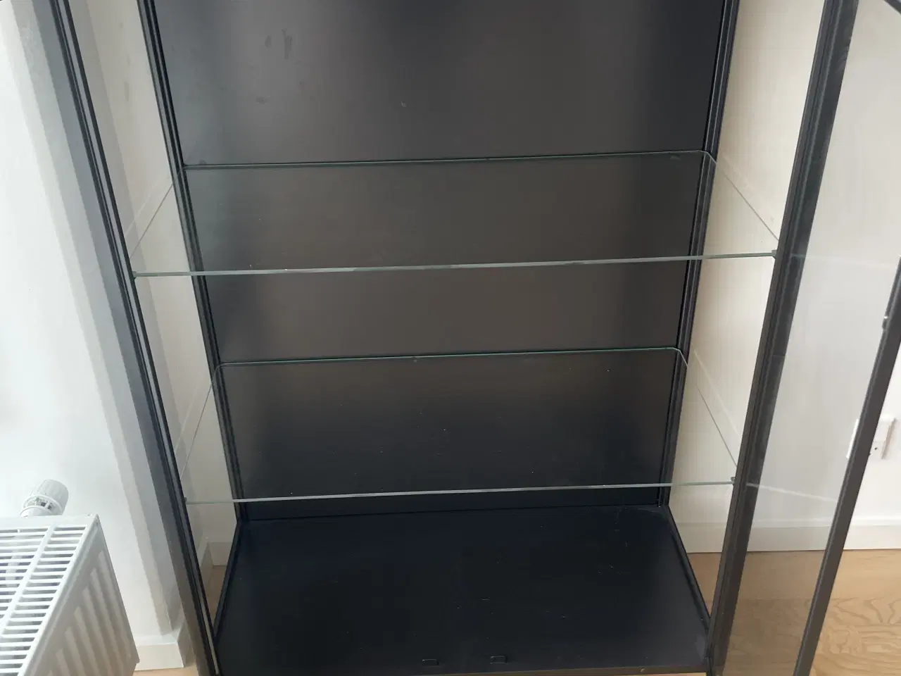 Billede 1 - Vitrineskab i glas 