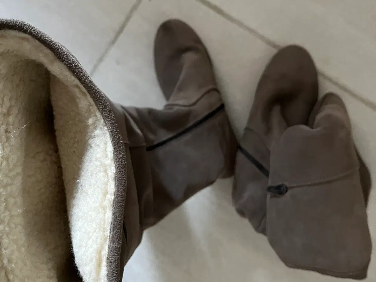 Billede 1 - Varm og rigtig godt stand