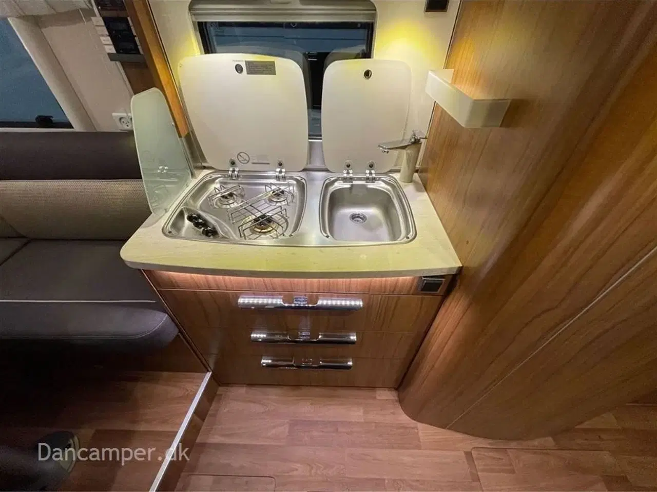 Billede 16 - 2018 - Hymer B 534 Hymermobil   RESERVERET - Unik Hymermobil med stor siddegruppe i bag og masser af udstyr. 3500 kg og køres på lille kørekort