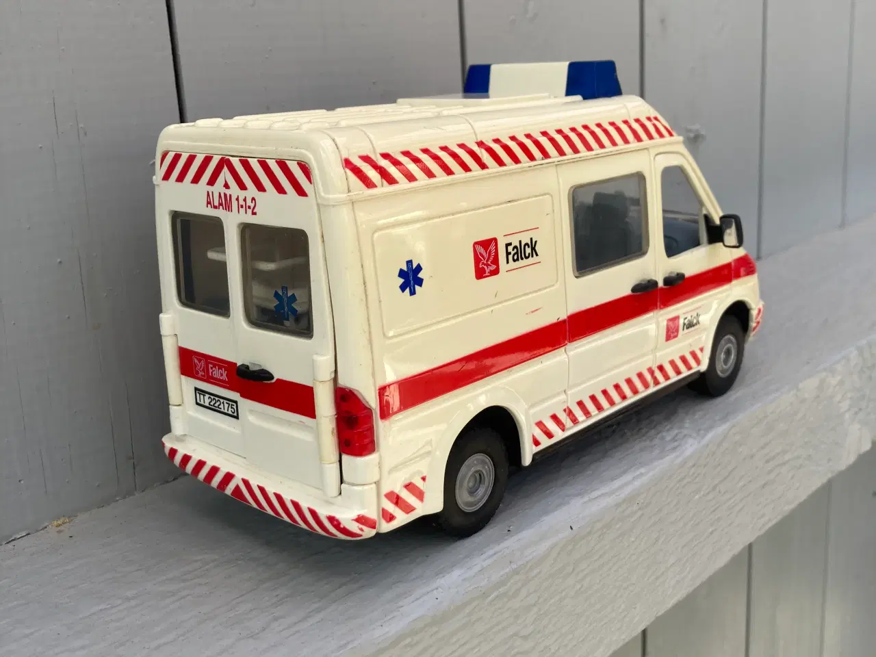 Billede 3 - Ambulance, legetøjsbil