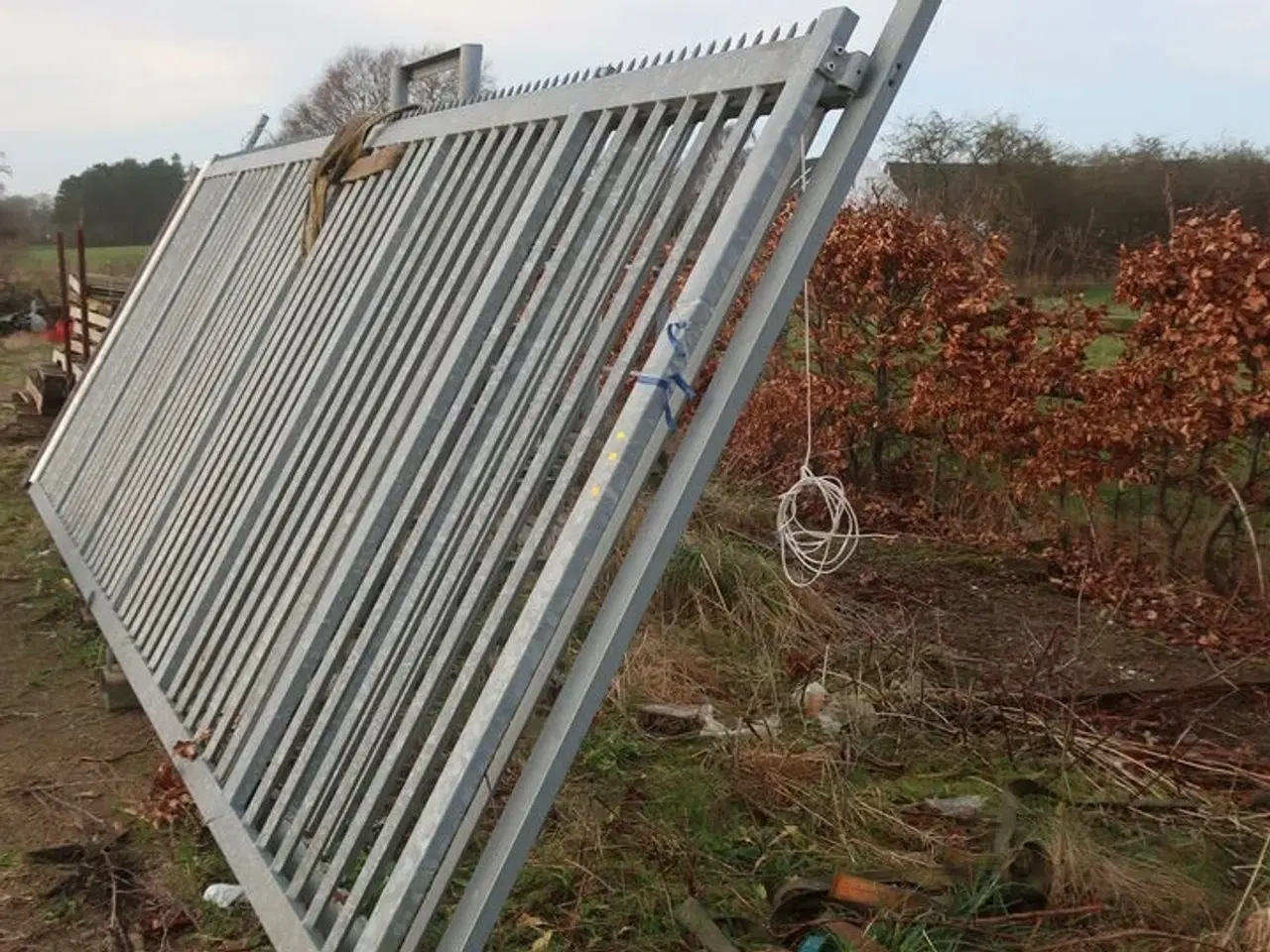 Billede 3 - Skydelåge i galvaniseret stål