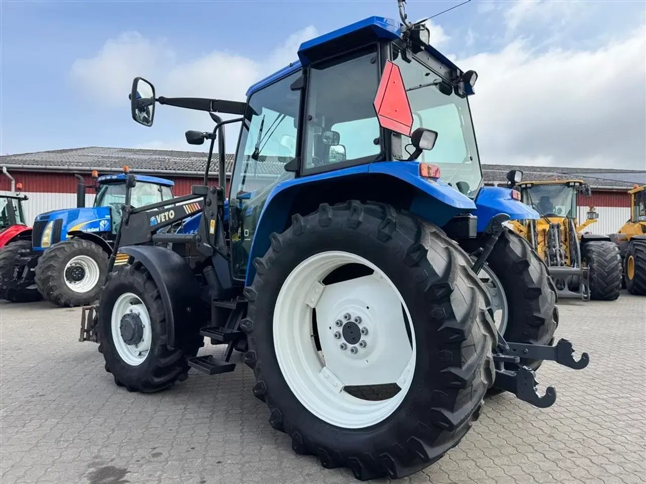 Billede 6 - New Holland TS100 KUN 3900 TIMER! MED VENDEGEAR VED RATTET OG AIRCON!