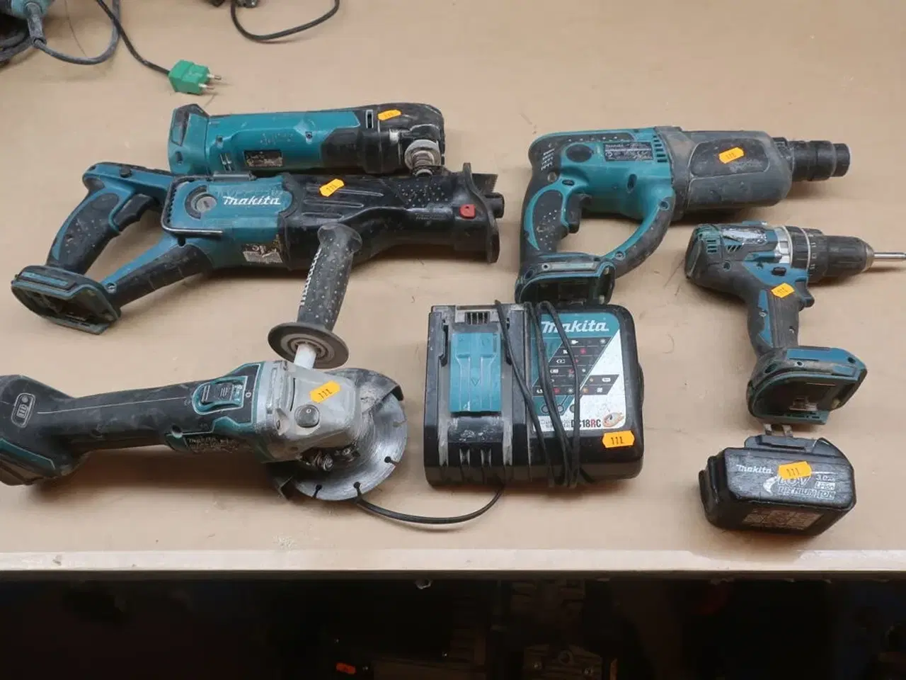 Billede 1 - Multicutter, vinkelsliber mv. MAKITA Model: DGA 506, DTM 51, DHR 202, DHP 484, DC18RC