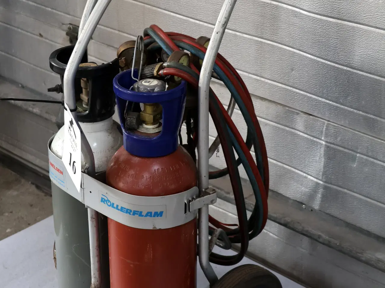 Billede 2 -  Skærebrændersæt m/vogn og flasker.