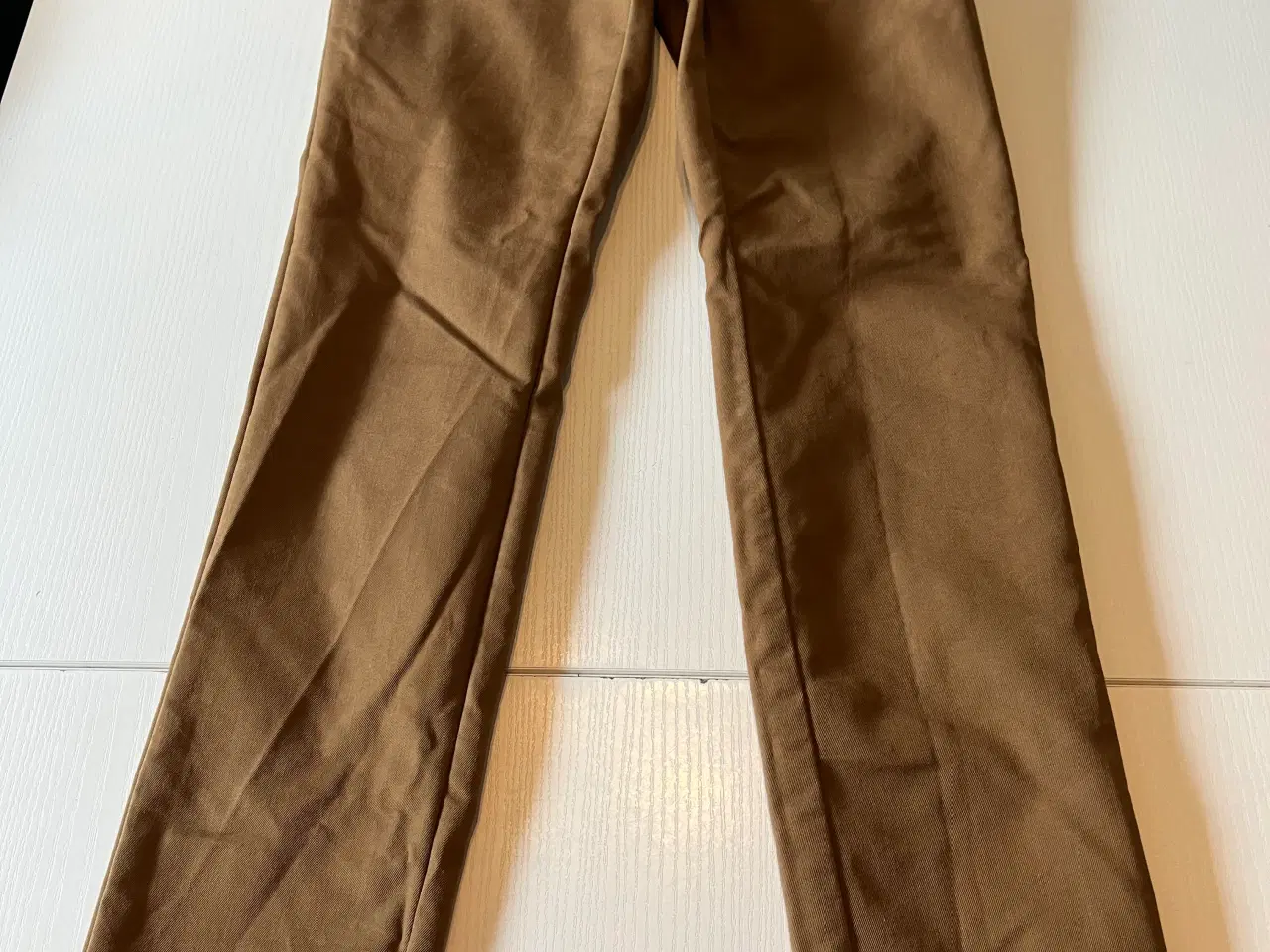 Billede 1 - Carhartt wip sid pant str. 28/32 i farven leather