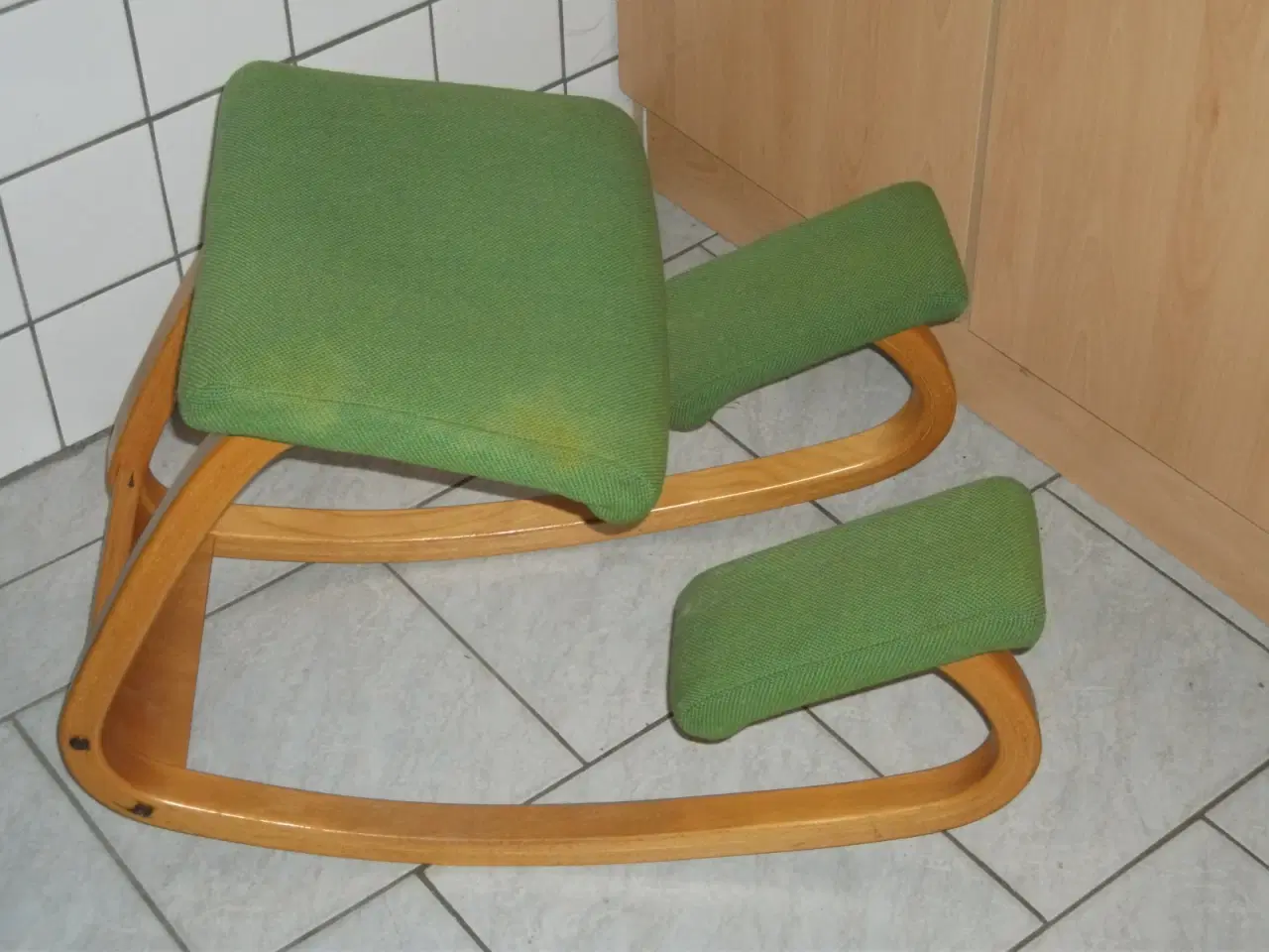 Billede 2 - Original Stokke knæ stol