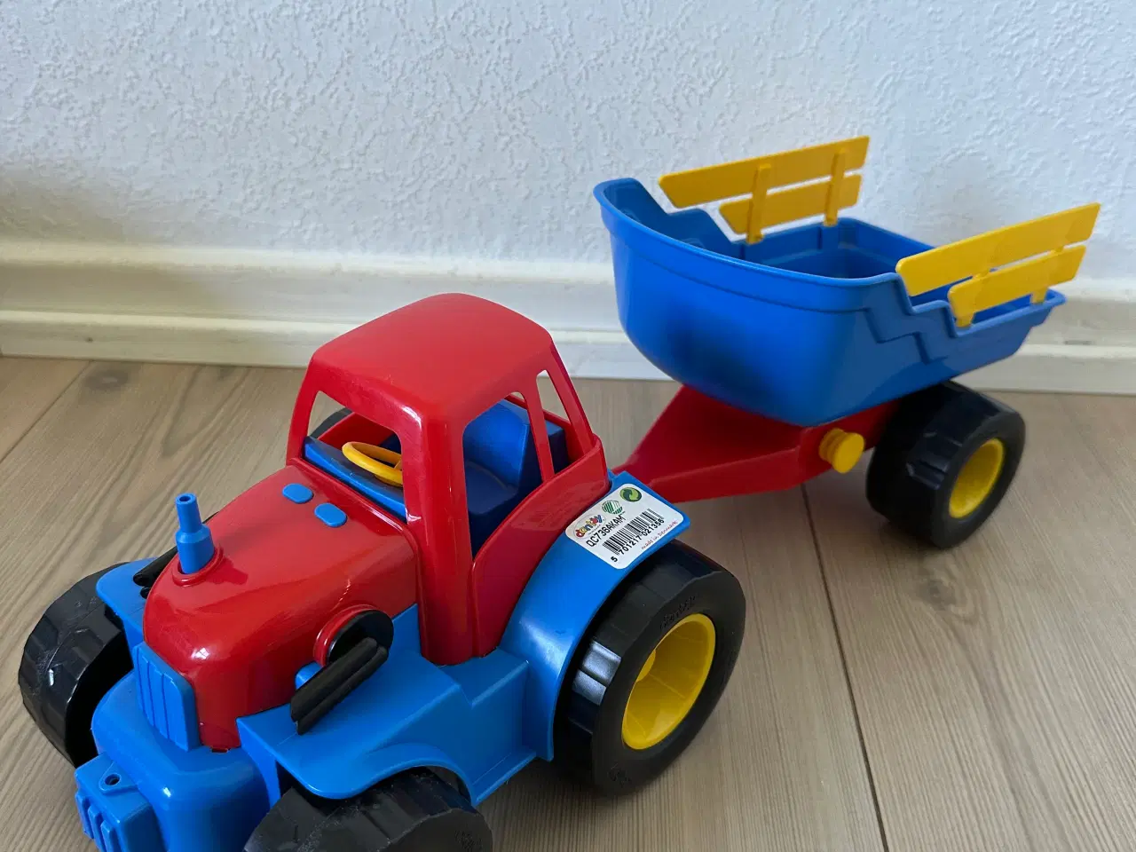 Billede 1 - Traktor med vogn 