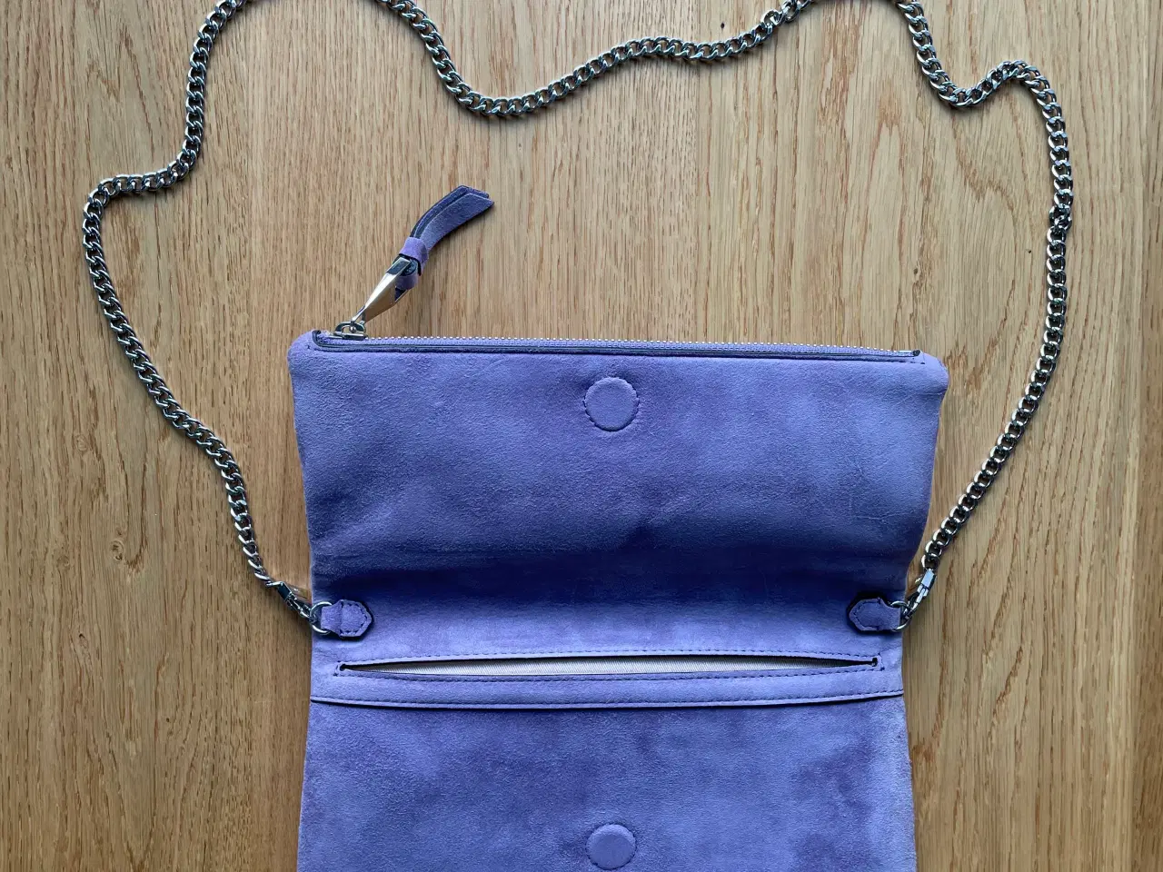 Billede 3 - Karen Millen lilla skuldertaske ruskind
