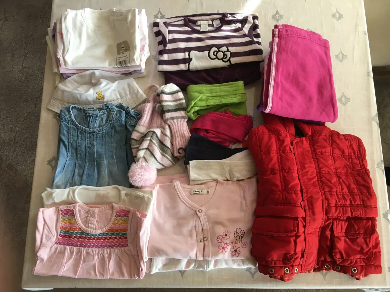 Billede 1 - Pigetøj str. 80