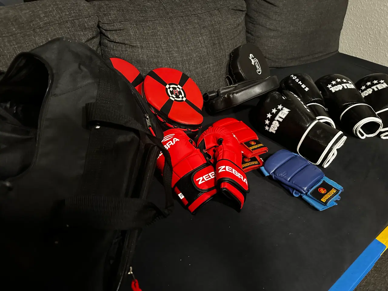 Billede 1 - Boksehandsker og slaghandsker