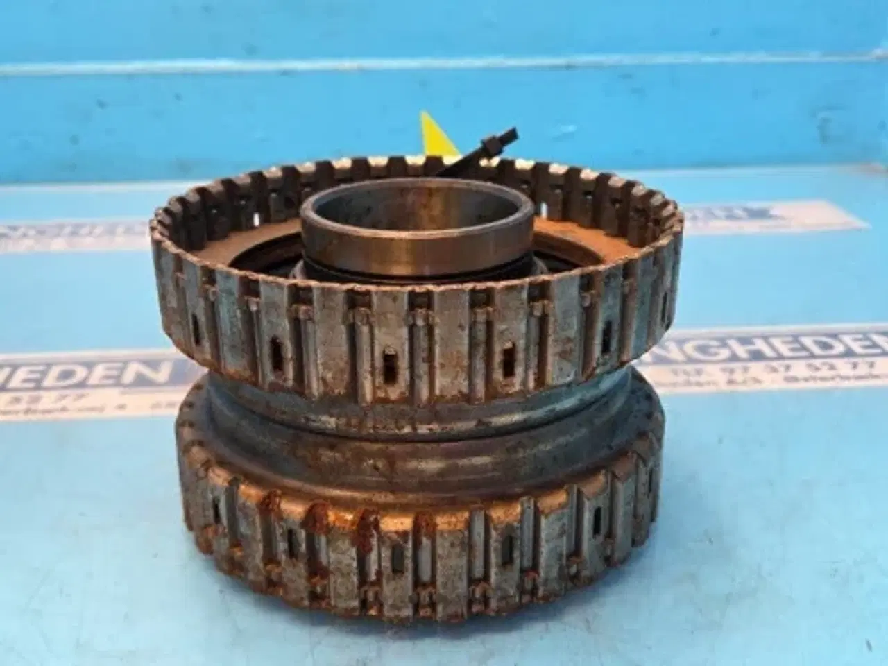 Billede 15 - Ford 8340 Koblinghus 82016096