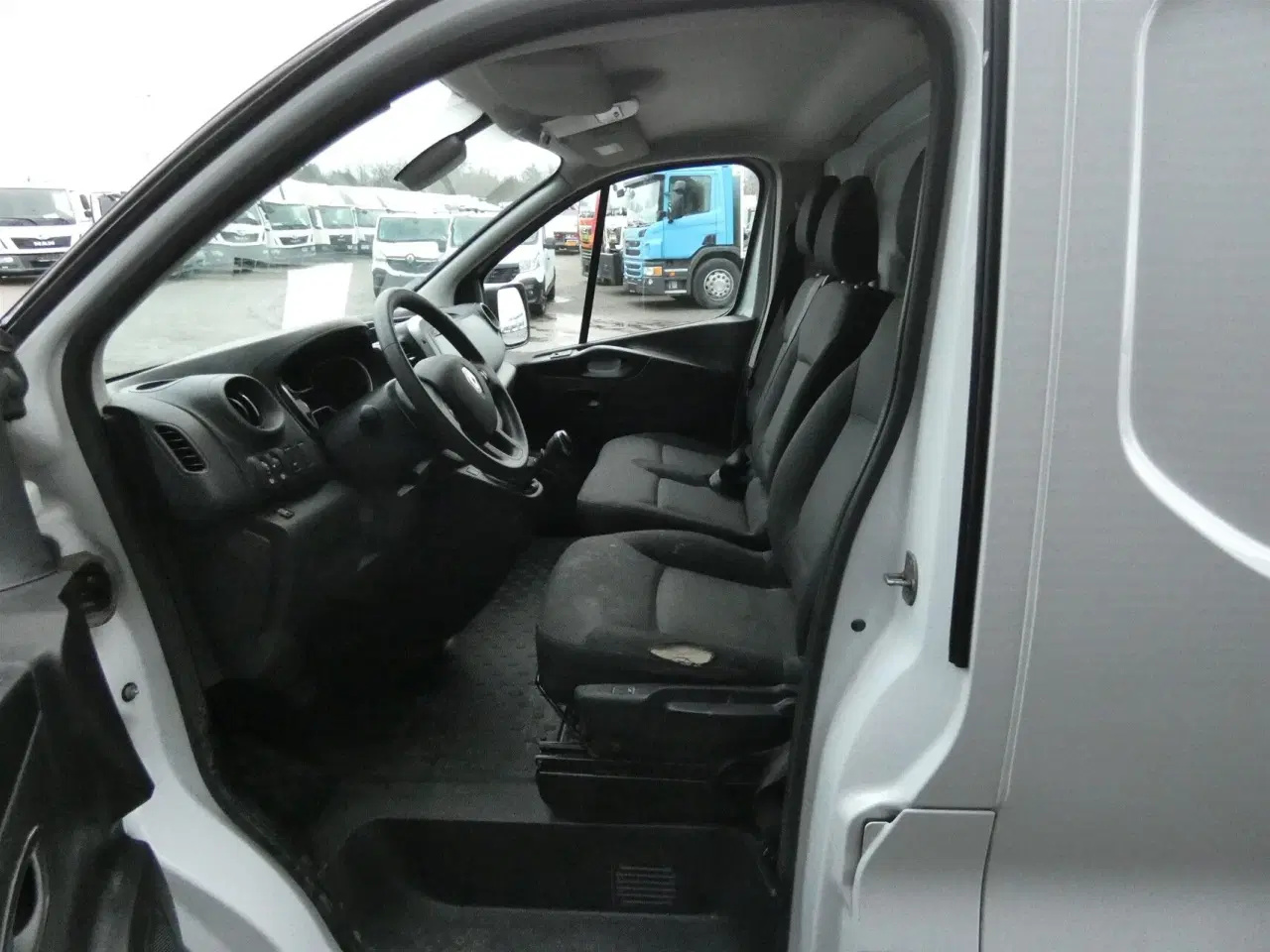 Billede 5 - Renault Trafic T29 L2H1 2,0 DCI 120HK Van 6g