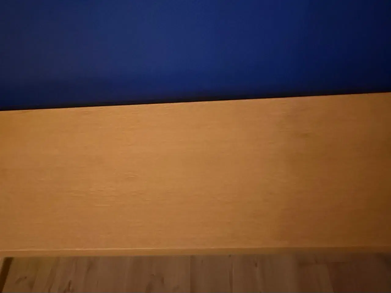 Billede 2 - Bord i træ med stålben