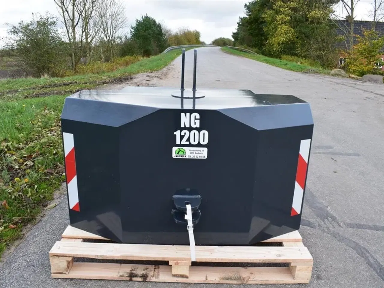 Billede 1 - - - - 1200 kilo J-Maskiner